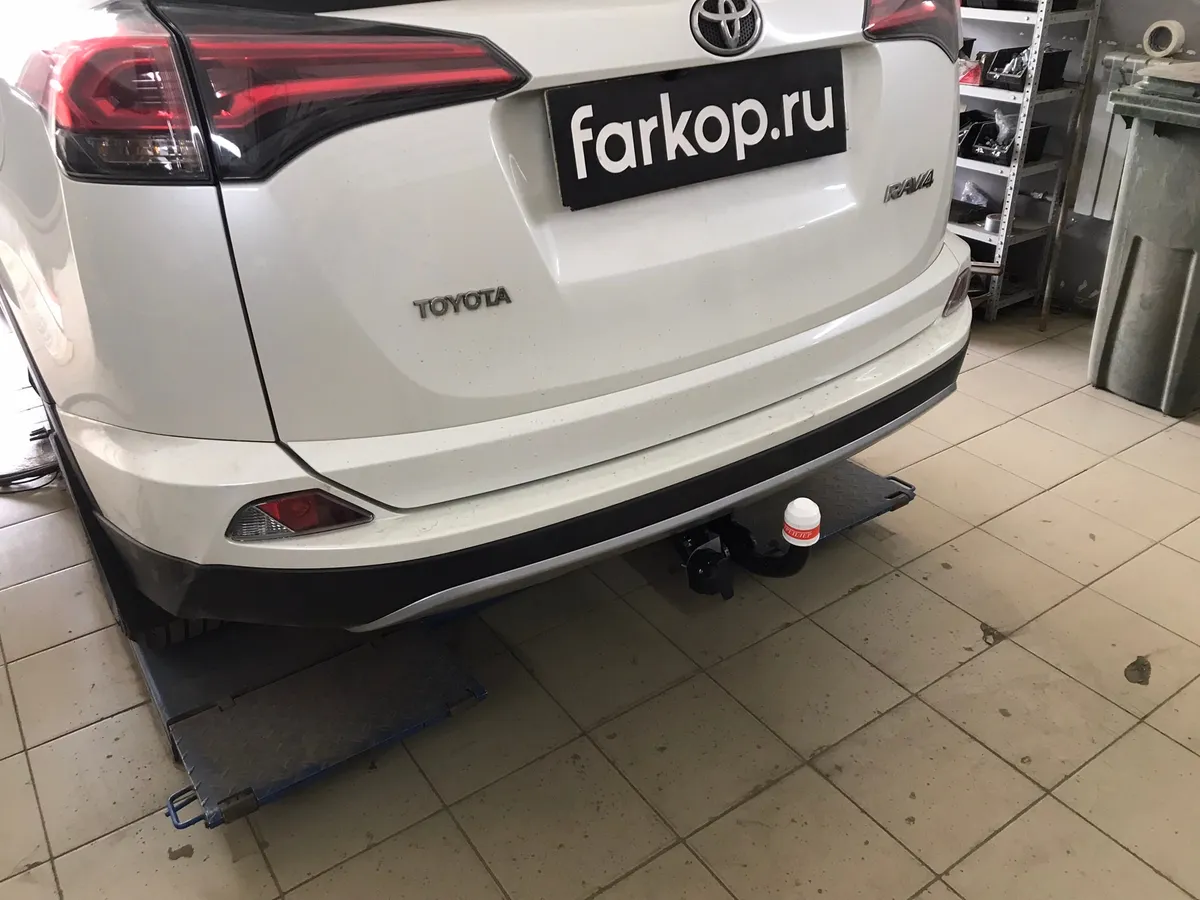 Фаркоп Трейлер для Toyota RAV4 2013-2019 Арт. 7833 7833 в Ростов-на-Дону Фаркоп Трейлер для Toyota RAV4 2013-2019 Арт. 7833 7833 в Ростов-на-Дону