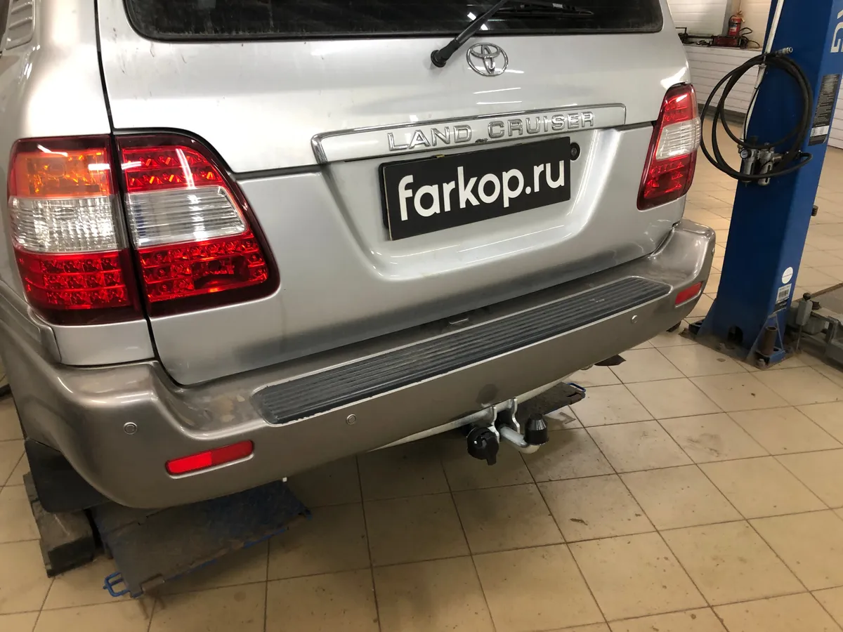 Фаркоп Galia для Toyota Land Cruiser J100 VX 1998-2008 T050A в Ростов-на-Дону