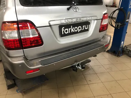 Фаркоп Galia для Toyota Land Cruiser J100 VX 1998-2008 T050A в Ростов-на-Дону