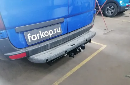 Фаркоп Steinhof для Volkswagen Crafter 2006-2016 (для а/м со ступенькой) V-033 в Ростов-на-Дону