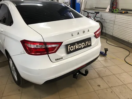 Фаркоп Berg для Lada Vesta (вкл. Cross) 2015-2022 Арт. F.6012.003 F.6012.003 в Ростов-на-Дону