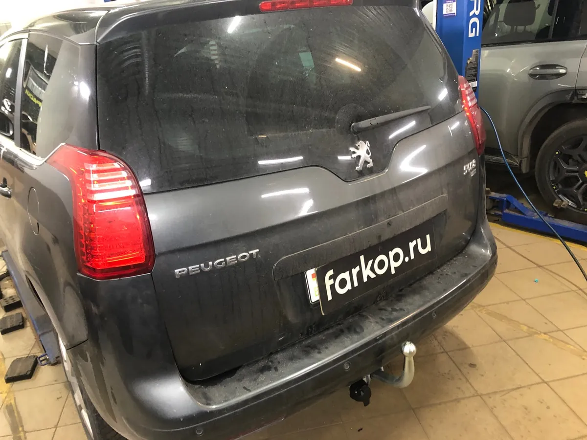 Фаркоп Galia для Peugeot 5008 2010-2016 C051A в Ростов-на-Дону